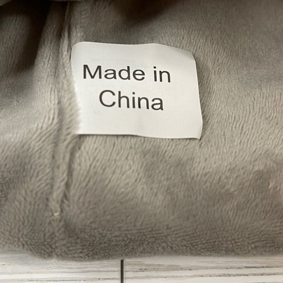 Field & Stream Cozy Cabin Gray and White Plaid Knit Beanie Hat NWT - Picture 8 of 9